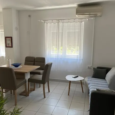 Petra Apartment Vodice Exterior photo