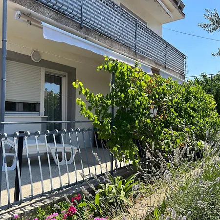 Petra Apartment Vodice Exterior photo